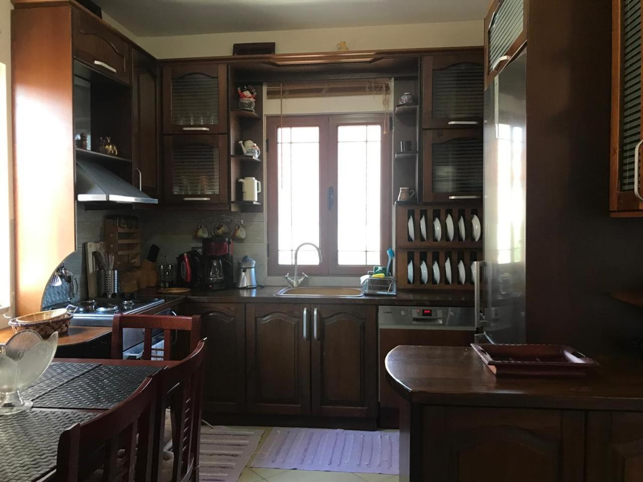 Villa Kolonja 사밀 외부 사진