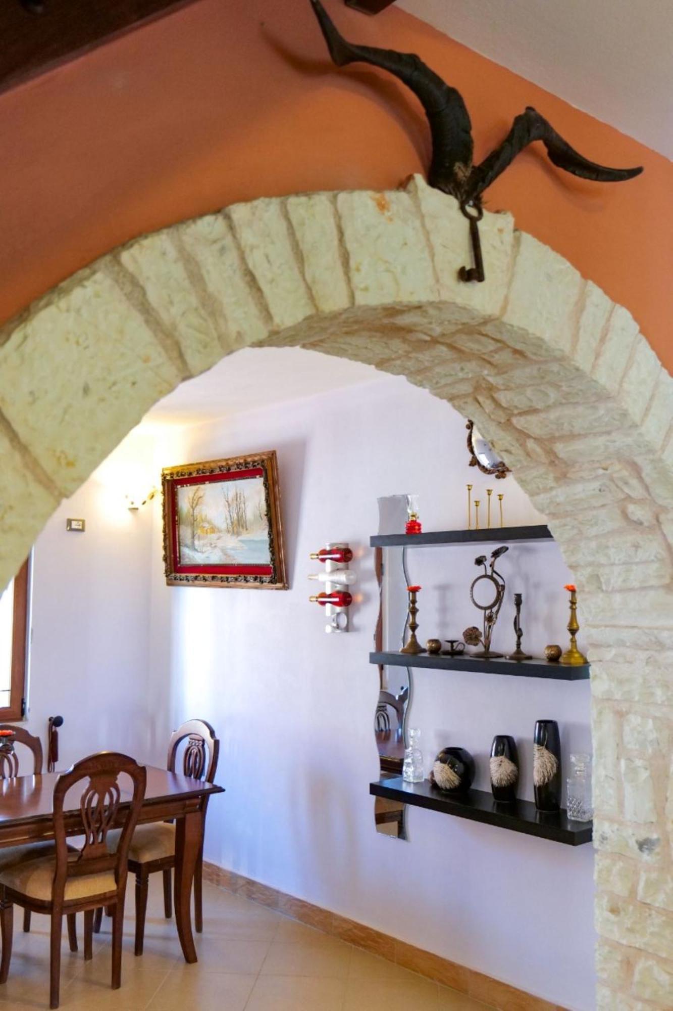 Villa Kolonja 사밀 외부 사진